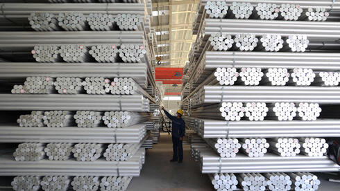 זעם בתעשייה על סירובו של סמוטריץ' להיטל היצף על יבוא אלומיניום: "מתגמל מדינות עוינות"