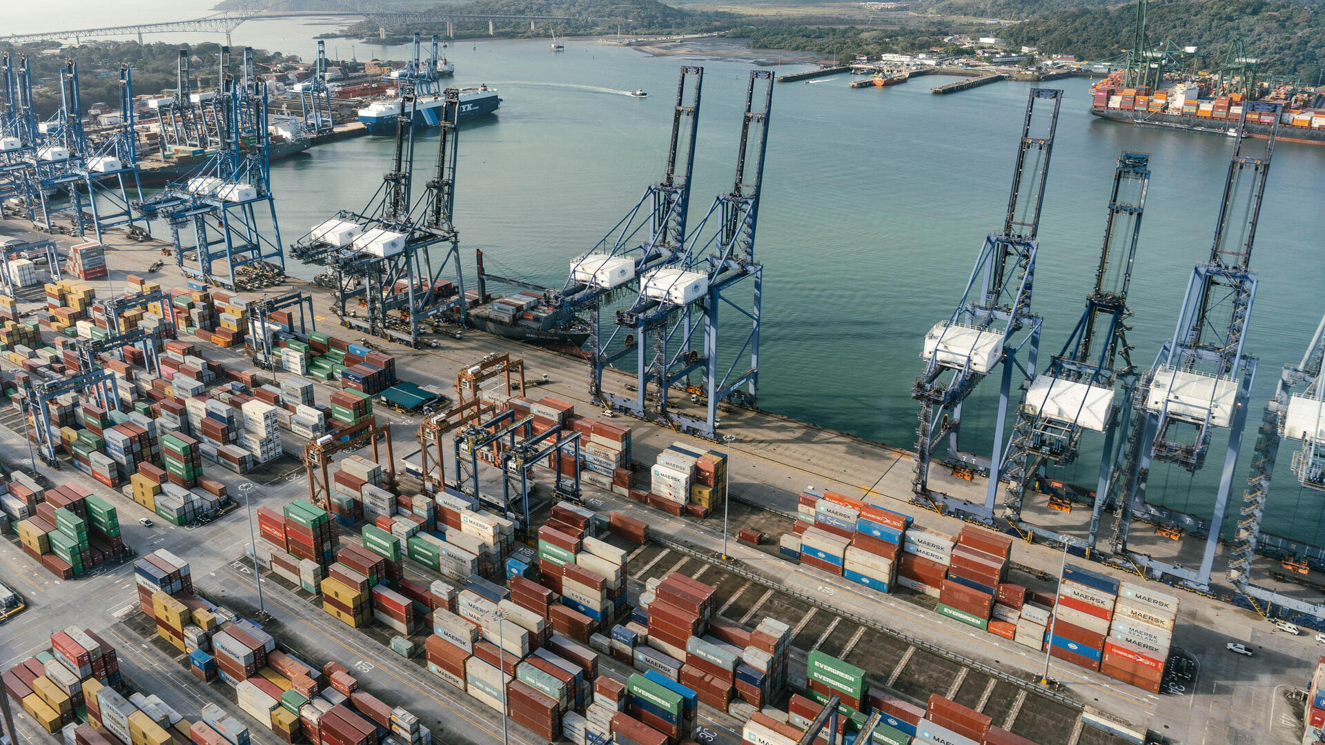 תעלת פנמה ליד העיר פנמה סיטי 2