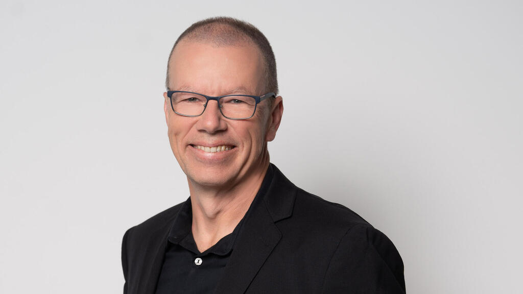 Unicorn Gong hits $300M revenue milestone but no IPO plans for now