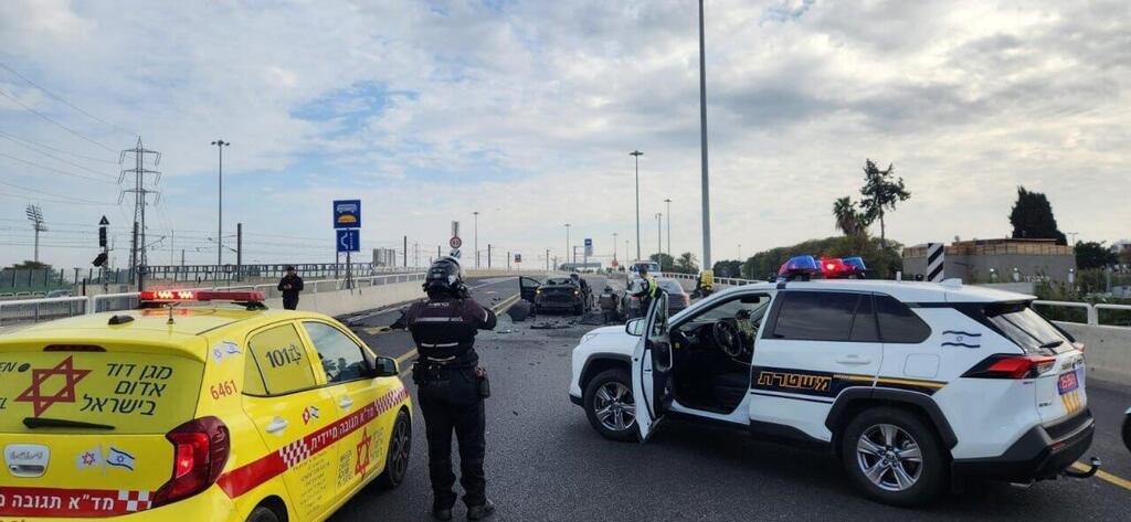 כביש 20 איילון דרום  פיצוץ מטען חבלה ברכב ראש העיר בת ים שלומי לחיאני