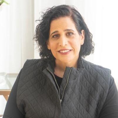 מאיה נתן מוזר מייסדת ומנכ"לית קשת  קרן שיתוף תורמים