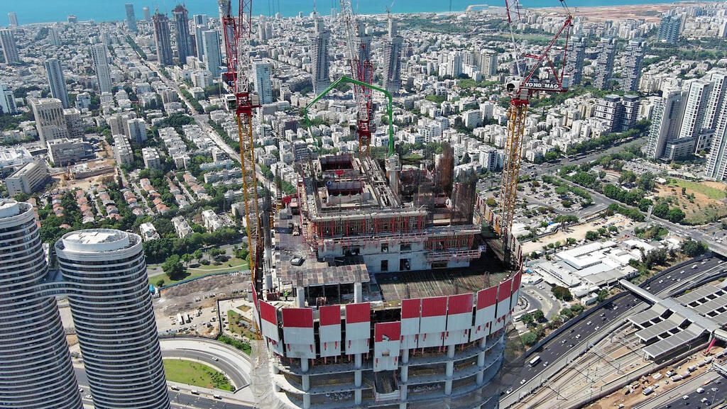 מגדל ביונד בגבעתיים (צילום: גל פיליבה) מגדל ביונד גבעתיים