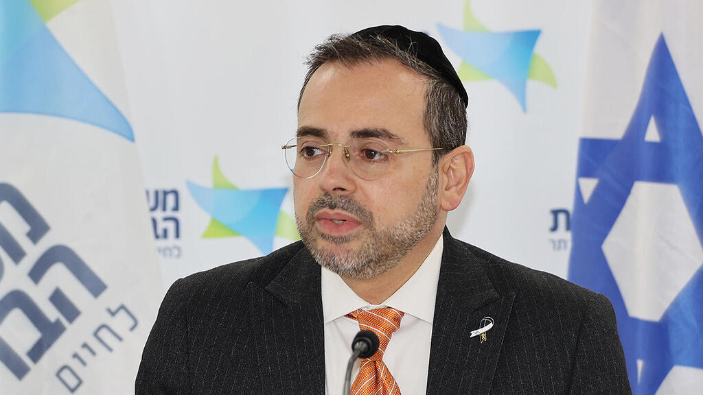 אוריאל בוסו שר הבריאות