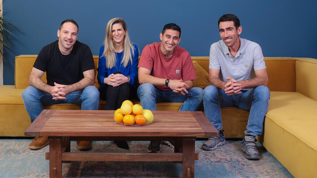 מייסדי קלע מימין עמר בר אילן, אלון דרור, חמוטל מרידור וג'ייסון מני (צילום: יוסף חיים אלטרמן) מייסדי קלע מימין עמר בר אילן אלון דרור חמוטל מרידור ג'ייסון מני