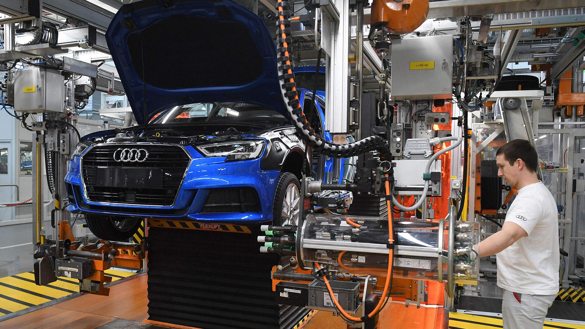 מפעל רכבי אאודי בדרום גרמניה