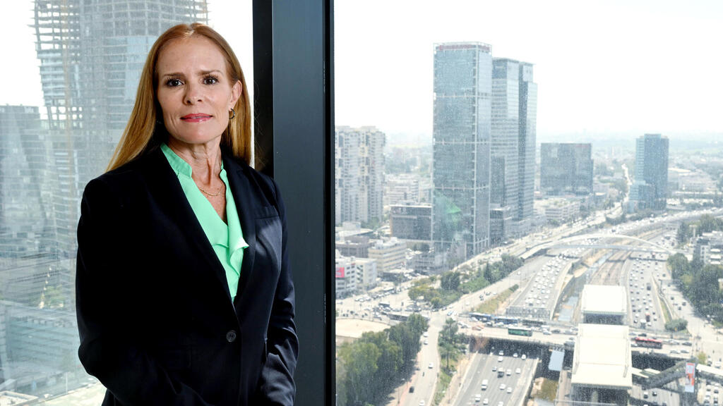 פרופ לארה ברנס ראש חקר הטרור תוכנית על קיצוניות באוניברסיטת ג'ורג' וושינגטון