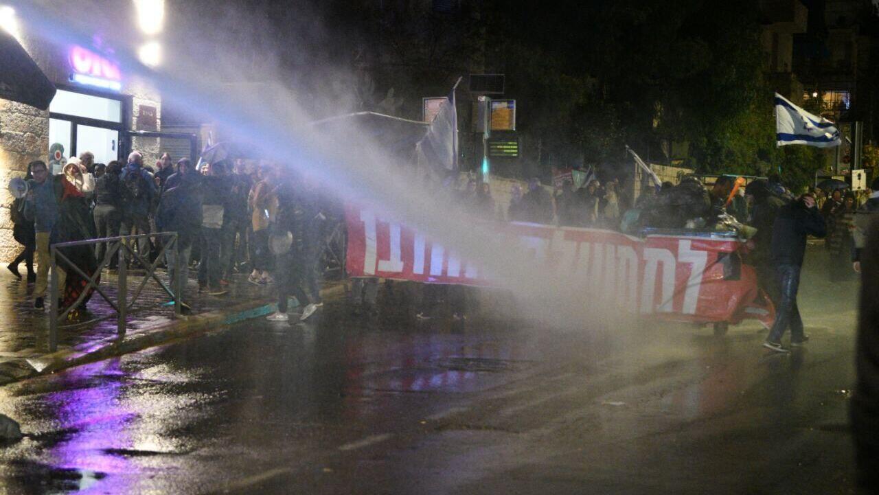 פינוי מפגינים ב ירושלים הפגנות מחאה הפגנה 19.3.25