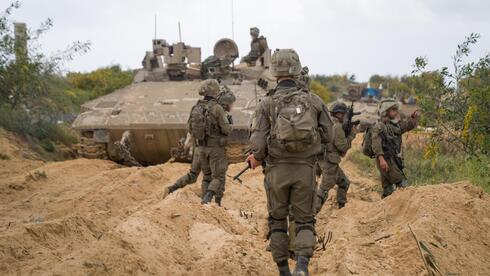 הבורסה והדולר הם רק הספתח לפגיעה במשק ולהגדלת הגירעון והאינפלציה