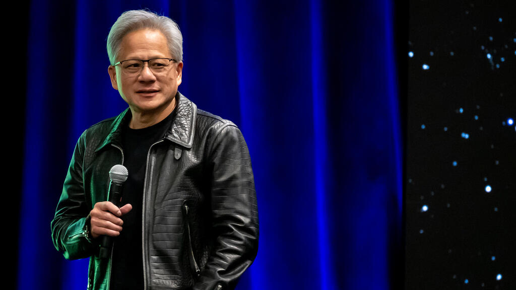 מנכ"ל אנבידיה ג'נסן הואנג (צילום: בלומברג) ג'נסן הואנג מנכ"ל ומייסד אנבידיה 5 בכנס המפתחים של החברה בקליפורניה 19.3.25