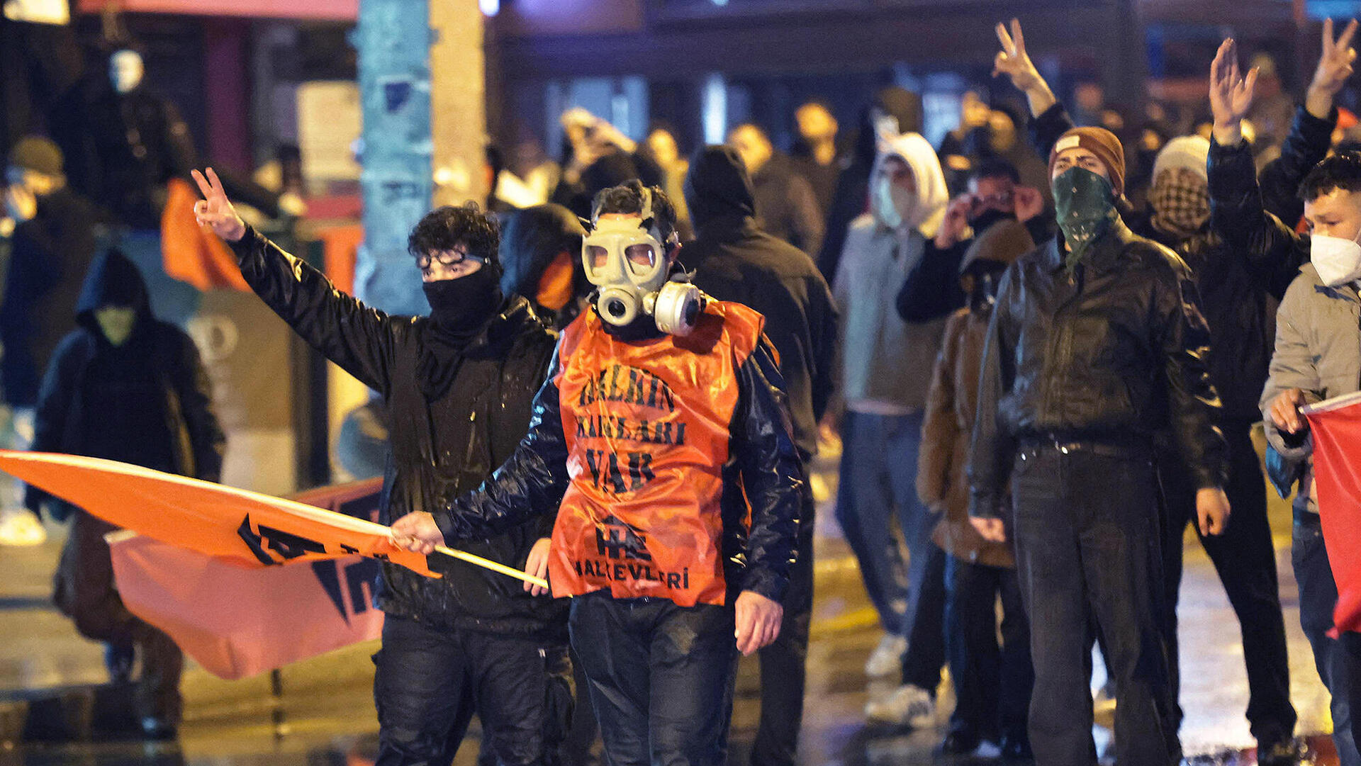 הפגנה ב איסטנבול טורקיה בעקבות מעצרו של ראש עיריית איסטנבול