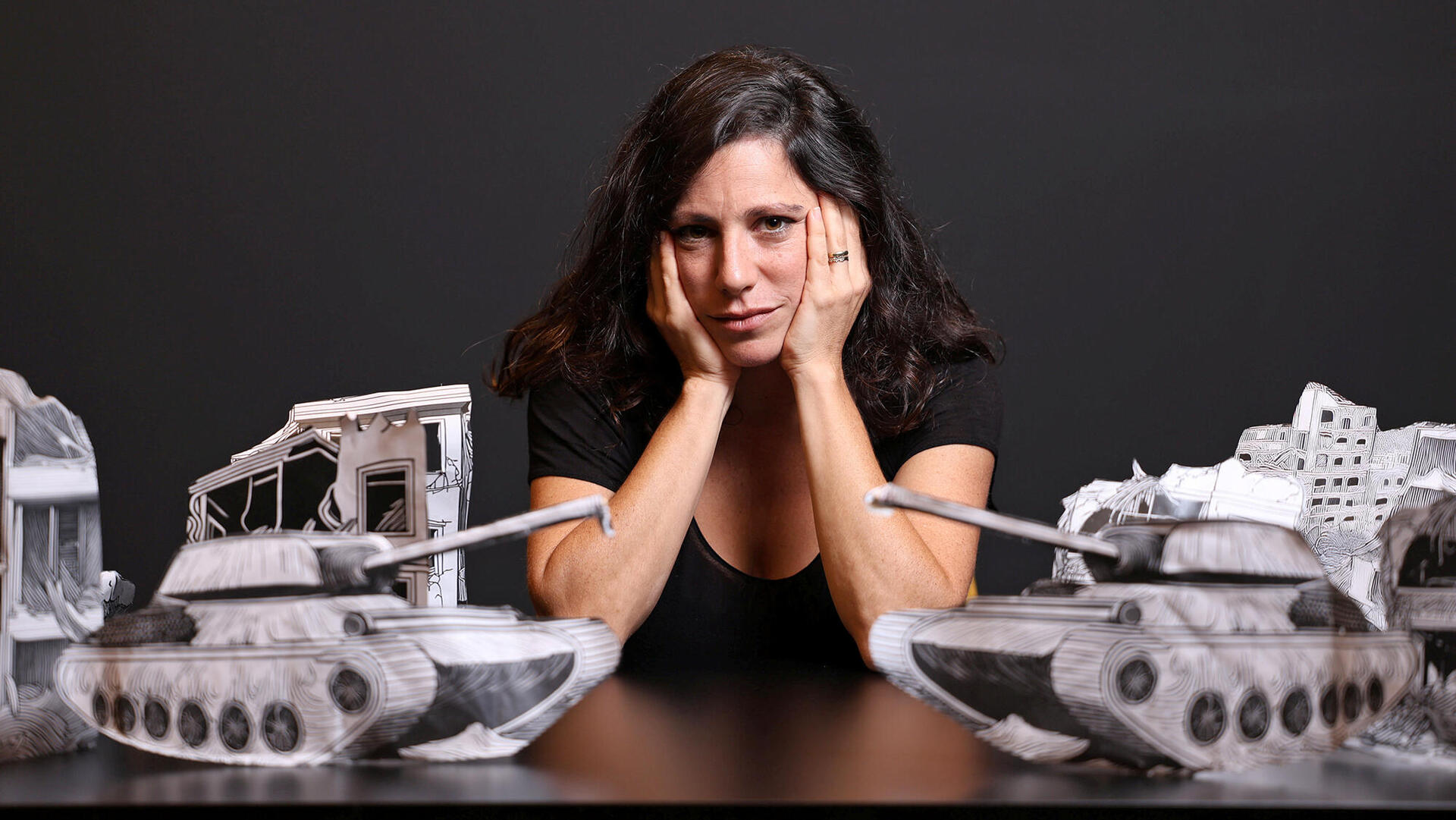 השחקנית והמחזאית דנה קיילה פנאי