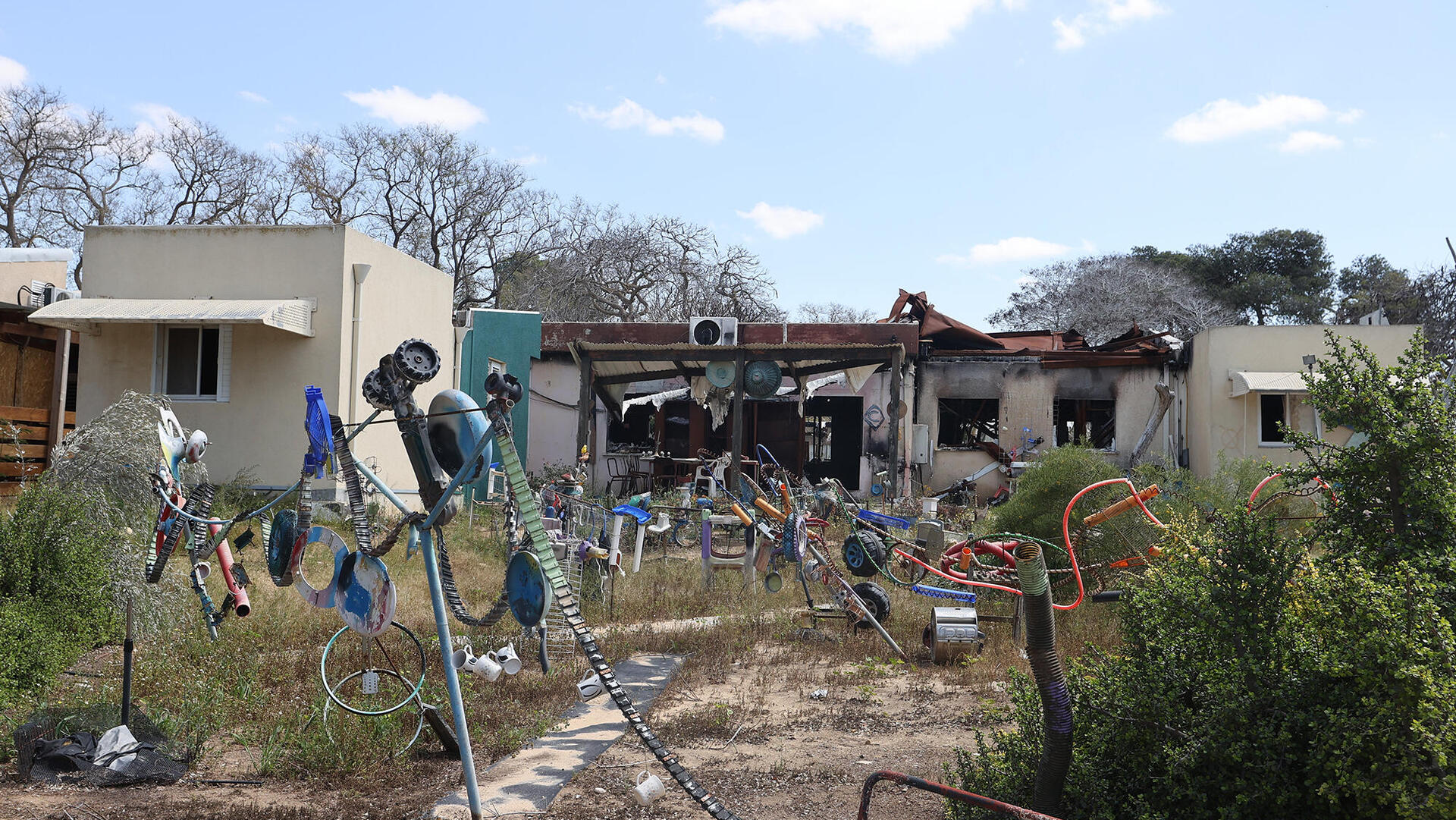 בתים הרוסים בית הרוס ב קיבוץ ניר עוז 