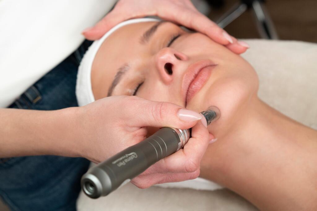 מעבדת היופי של העתיד (צילום: גיא כושי ויריב פיין ) מעבדת היופי של העתיד