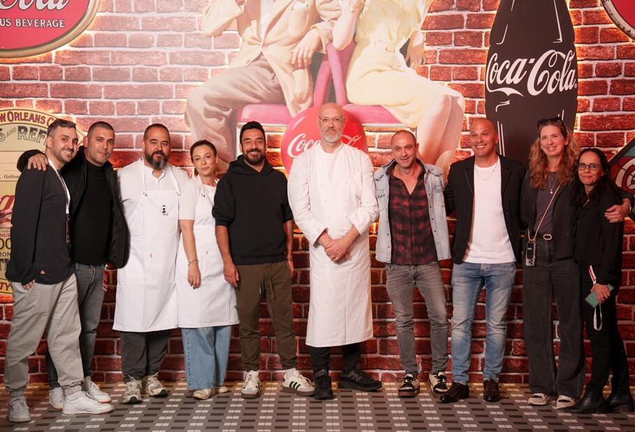 קוקה-קולה הפכה את האנגר 11 לדיינר אמריקאי ענק ומשכה רבבות