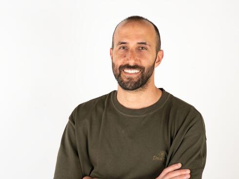 Yoni Tserruya. Yoni Tserruya.