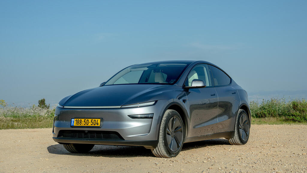 מבחן רכב טסלה Y