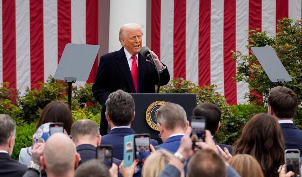 נשיא ארה"ב דונלד טראמפ מכריז על תוכנית מכסים חדשה 2.4.25