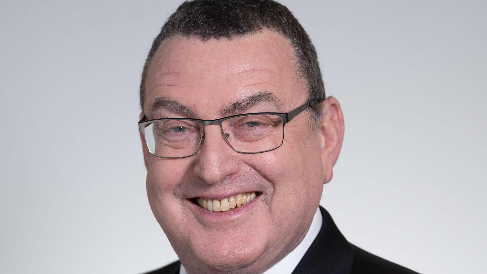 עו"ד איתן ארז 