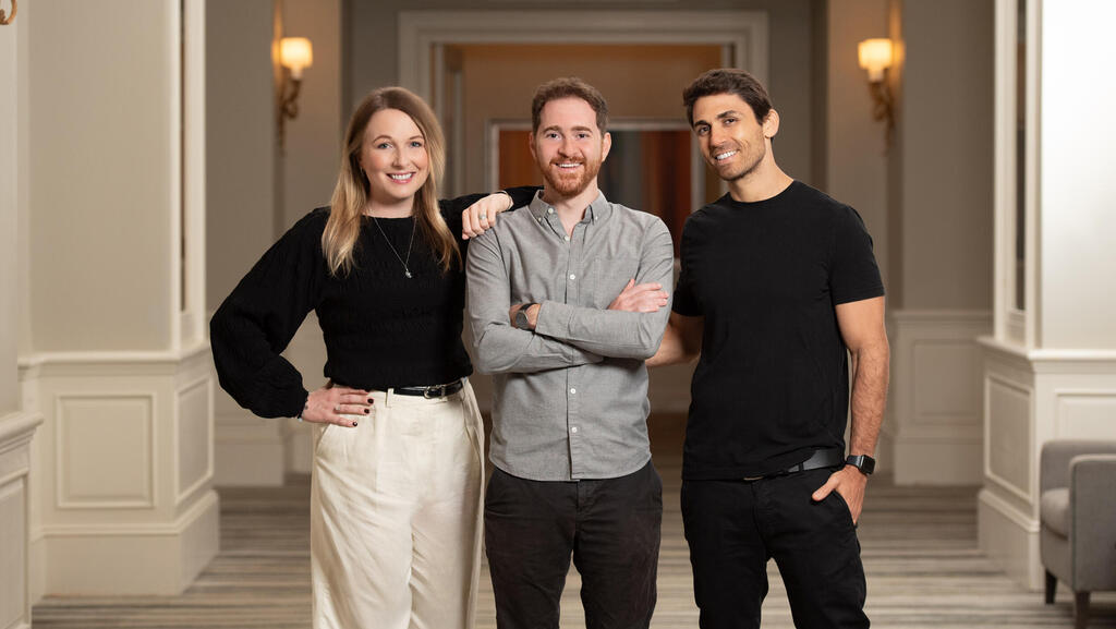 מייסדי Unframe מימין עדי עזריה VP R&D שי לוי מנכ"ל לריסה שניידר COO