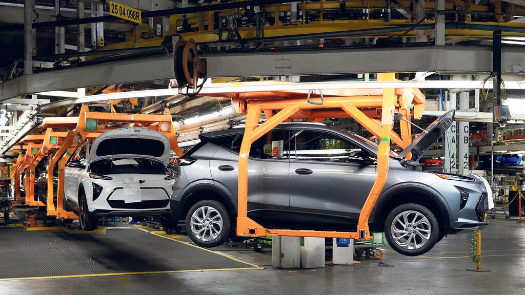 פס ייצור של ג'נרל מוטורס במישיגן