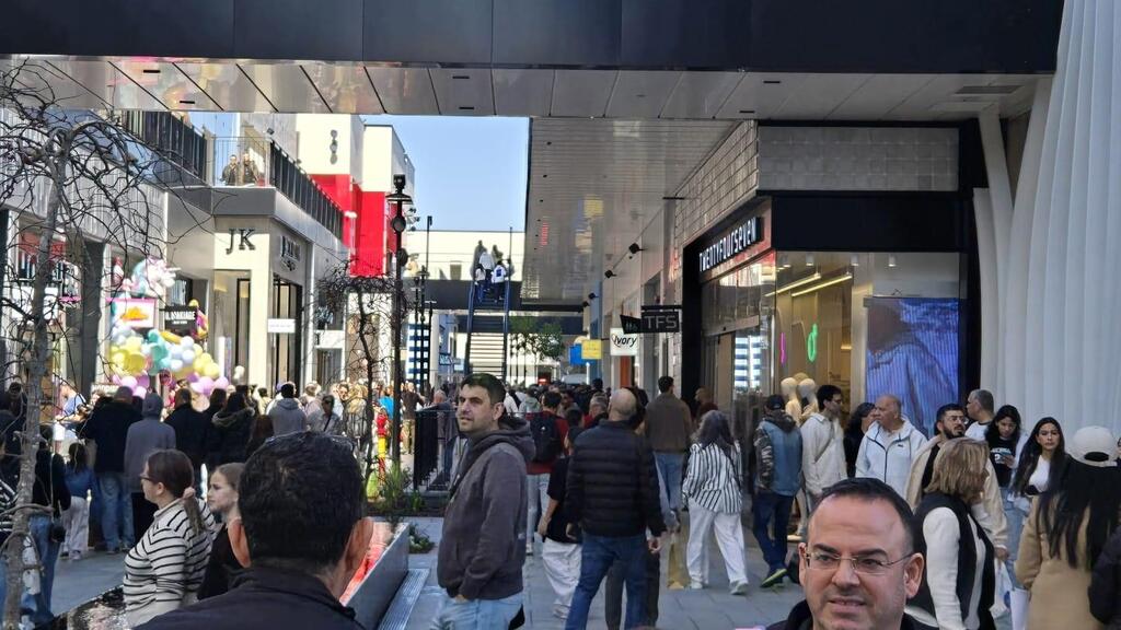 ביג פאשן גלילות בחודש הראשון מאז הפתיחה מרכז קניות פאוור סנטר