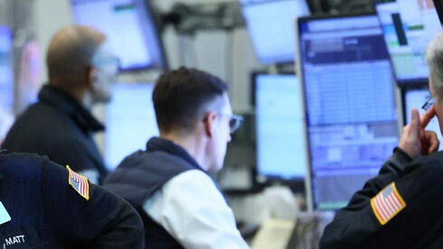חוזים ירוקים בוול סטריט, נסיגה חזקה במחירי הנפט 