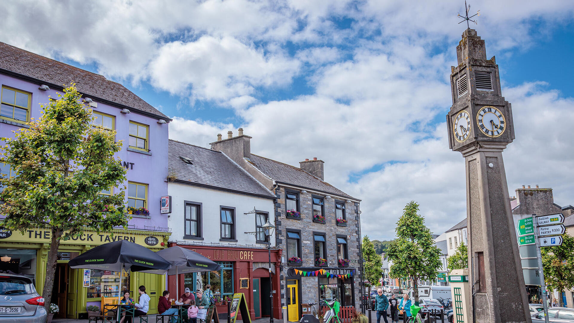 העיירה ווסטפורט ב אירלנד