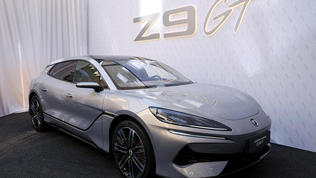  תערוכת רכב שנחאי 2025 BYD דנזה Z
