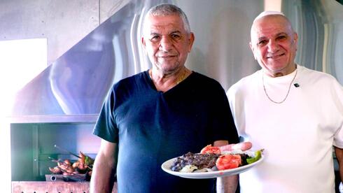 "מהגרילמנים ועד המלצריות - שיפודי אולגה זו ממש מכונה"