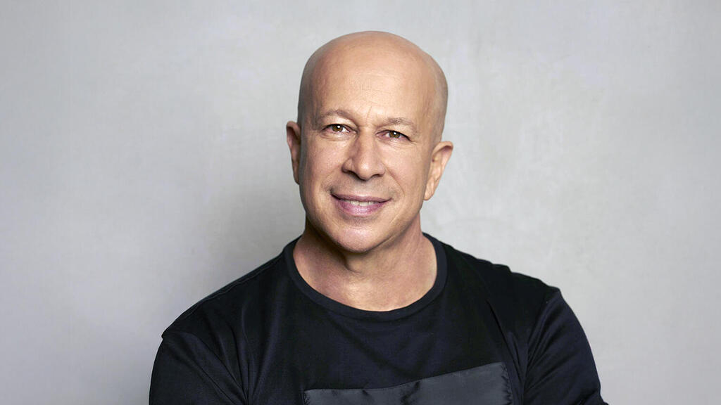 מוסף עצמאות 30.4.25 יובל טל יזם סדרתי משקיע ומייסד לינגואנה