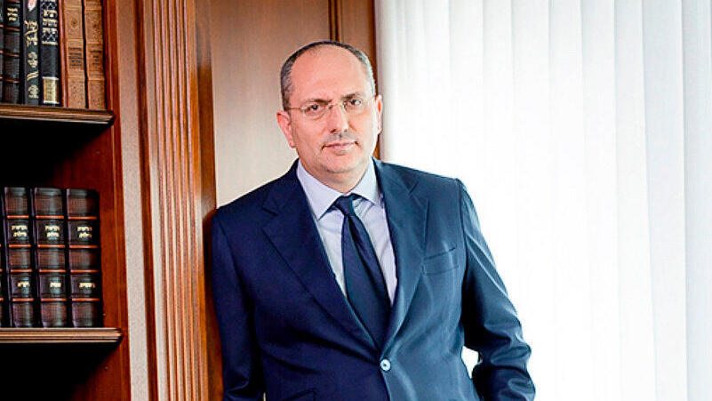 מוטי בן משה בעלים ויור קבוצת אלון רבוע כחול 
