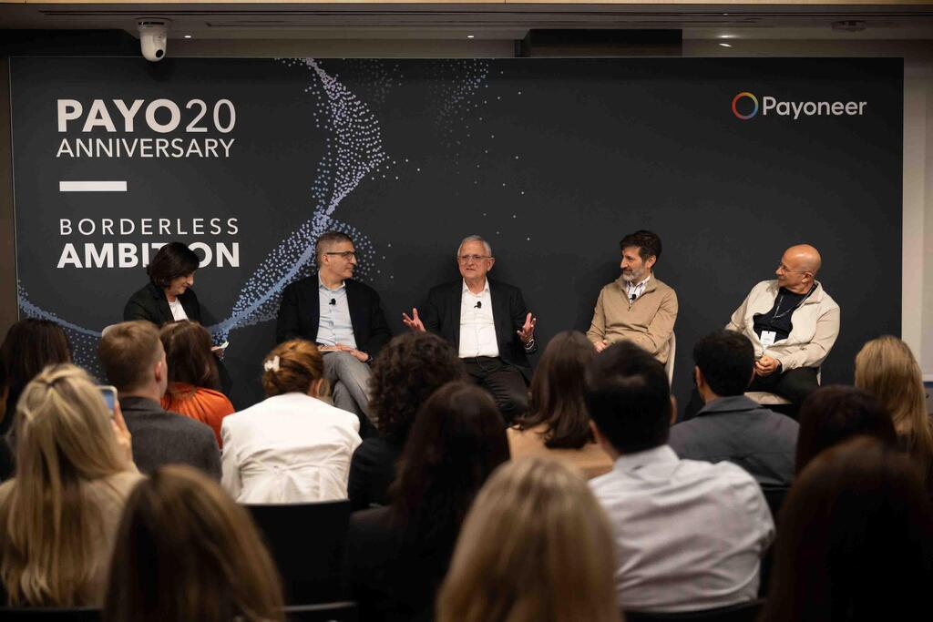 פאנל שהתקיים בניו יורק בהשתתפות יובל טל ואבי זאבי מקרן ויולה 