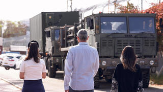 עובדים מצטיינים ב תעשייה אווירית במחלקות הפיתוח של טיל ברק MX