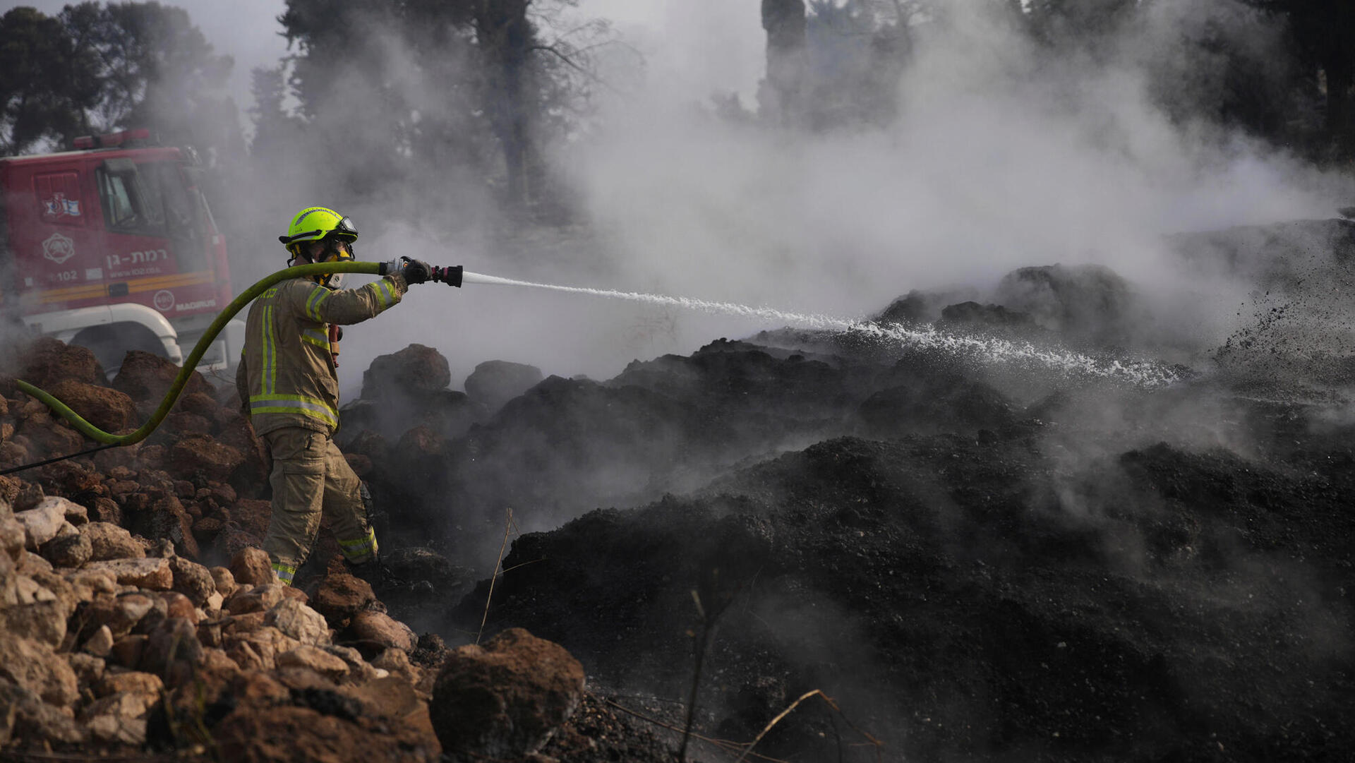 שריפה שריפות ב הרי ירושלים  כבאי לוחם אש 1.5.25 