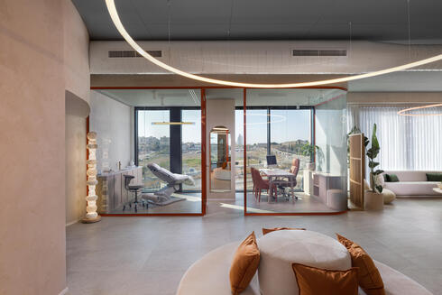 Skin clinic: meticulous design that serves a dual purpose Skin clinic: meticulous design that serves a dual purpose