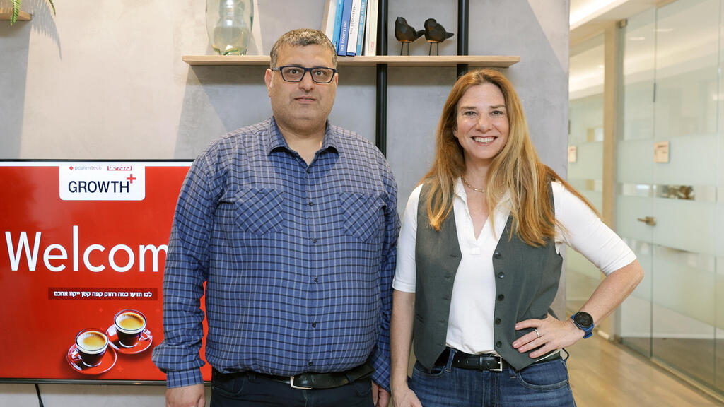 מימין תמי מזאל שחר מנכ"לית Incredibuild לשעבר ו זאח'ר שלח מנכ"ל qaTT