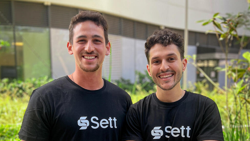 מימין עמית כרמי ו יוני בלומנפלד חברת גיימינג Sett  