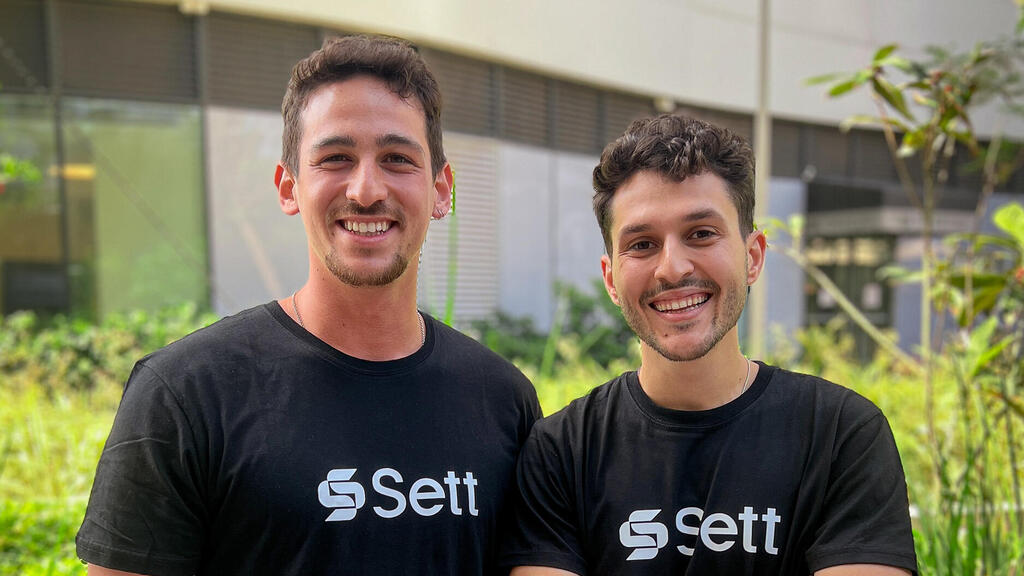 מימין עמית כרמי ו יוני בלומנפלד חברת גיימינג Sett  