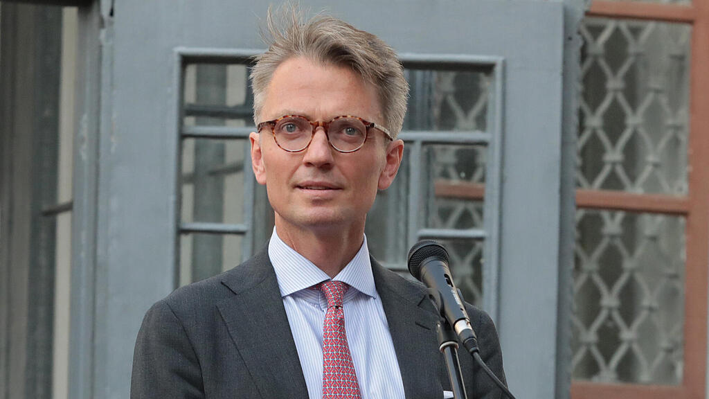 Tobias Thyberg טוביאס ת'ייברג היועץ לביטחון לאומי ב שבדיה התפטר גריינדר