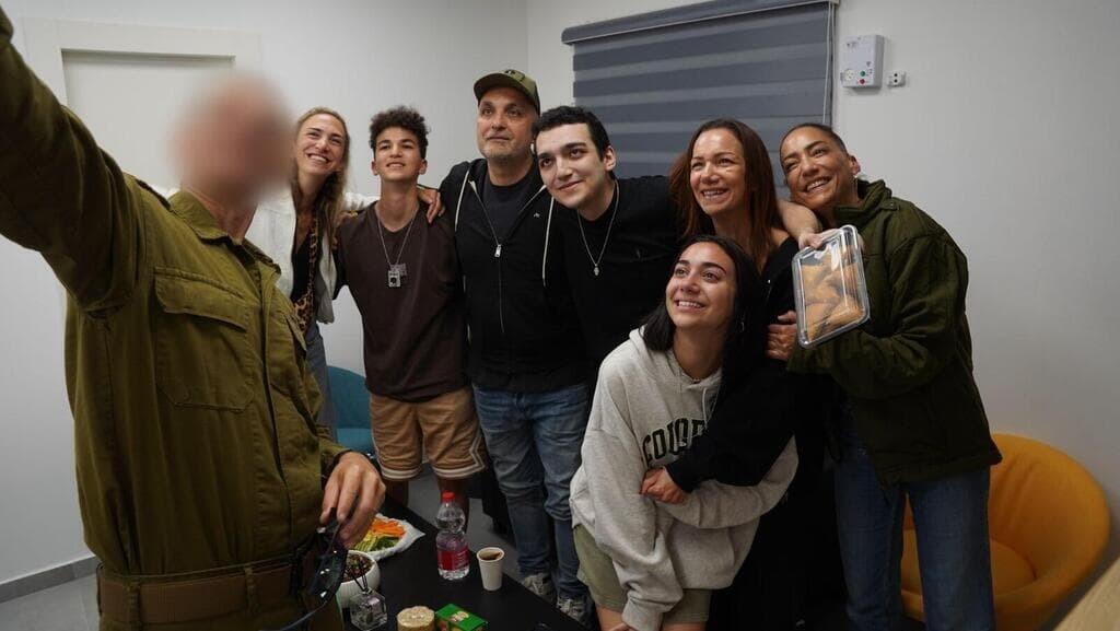 עידן אלכסנדר במפגש עם משפחתו 12.5.2025