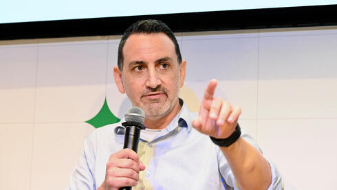 Uri Gabai. 