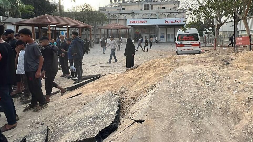 תוצאות תקיפה תקיפות בשטח בית החולים האירופי ב חאן יונס רצועת עזה
