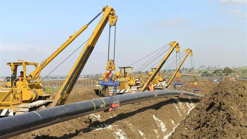 הנחת צינור גז טבעי של נתג"ז (צילום: נתג"ז) הנחת צינור גז טבעי של נתג"ז