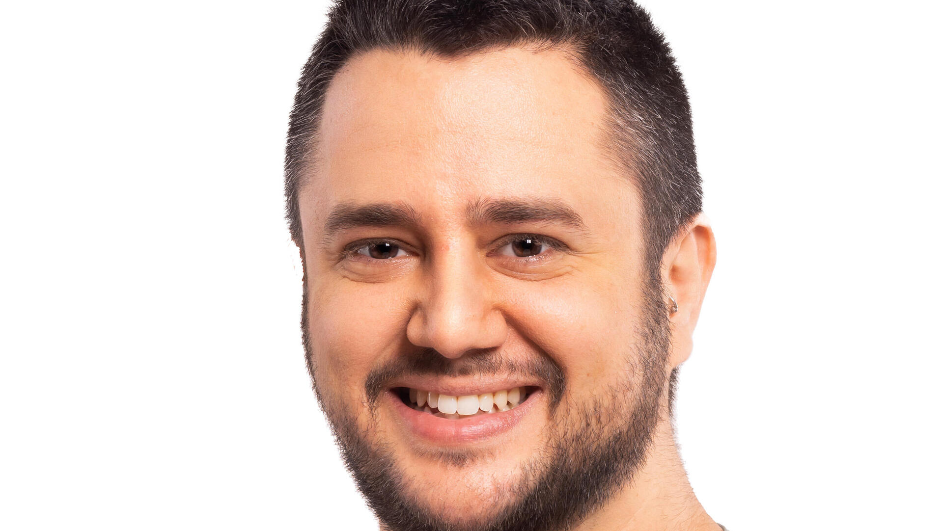 Yogev Goldis, Komodor