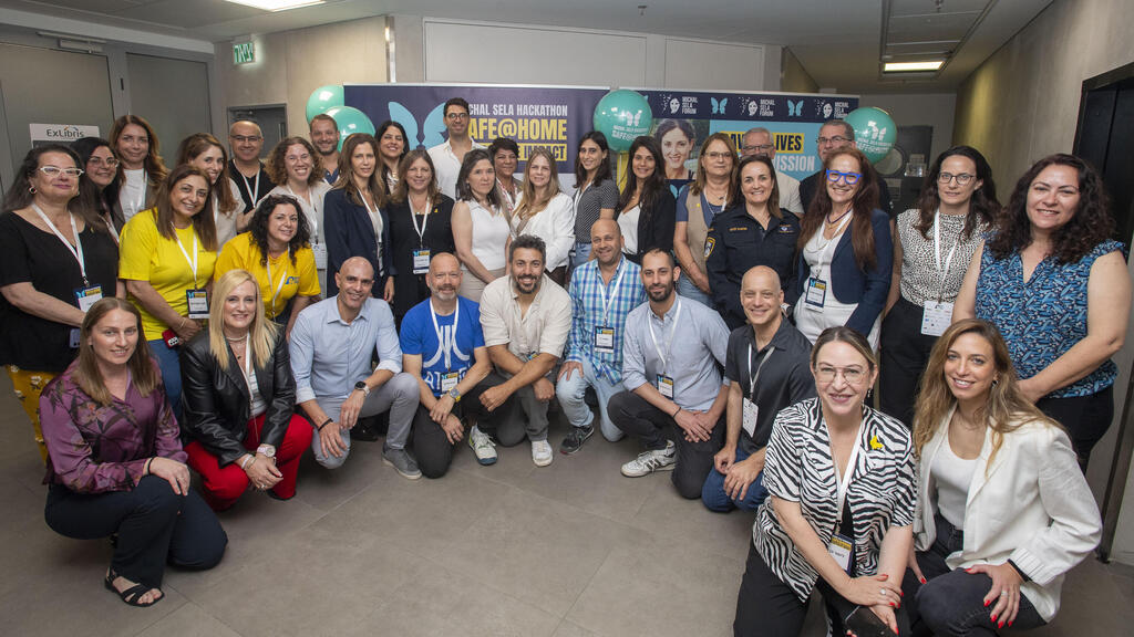 צוות השופטים האקתון מיכל סלה