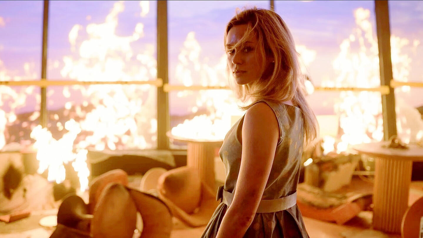 השחקנית ברק בסינג'ר מתוך הסרט יעד סופי קשר דם פנאי