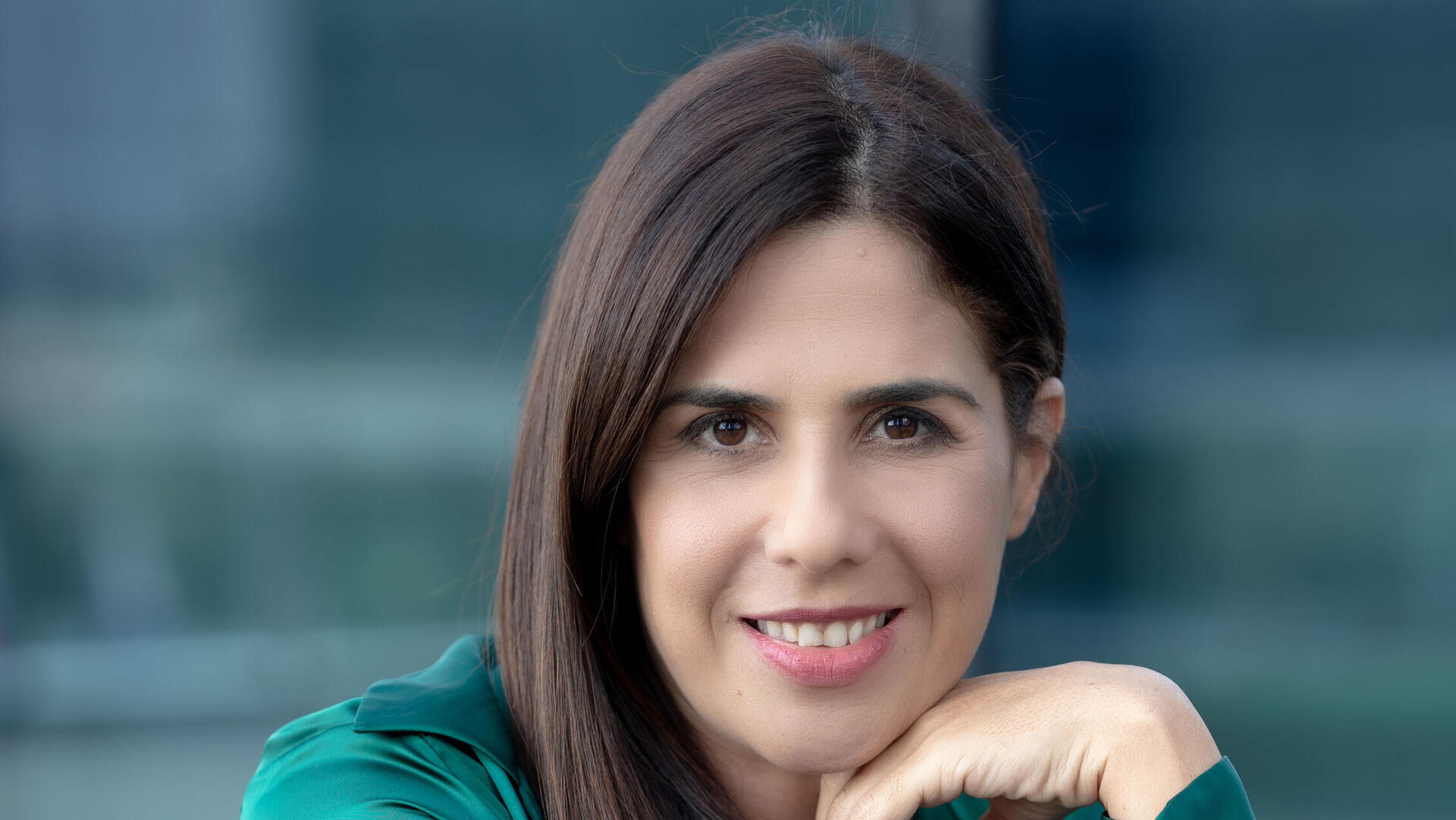 עדי יזדי דננברג CMO ב Commit