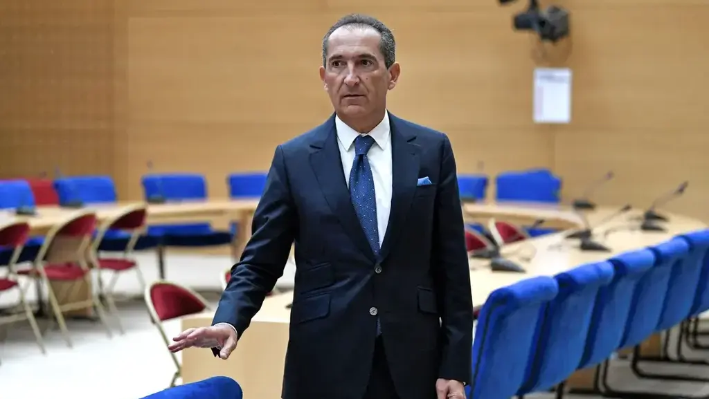 פטריק דרהי, בעל השליטה ב־HOT. מכירת הסלולר היא החלק הראשון בהיפרדות ממנה (צילום: Stephane de Sakutin/AFP) פטריק דרהי Drahi בעל השליטה ב אלטיס Altice