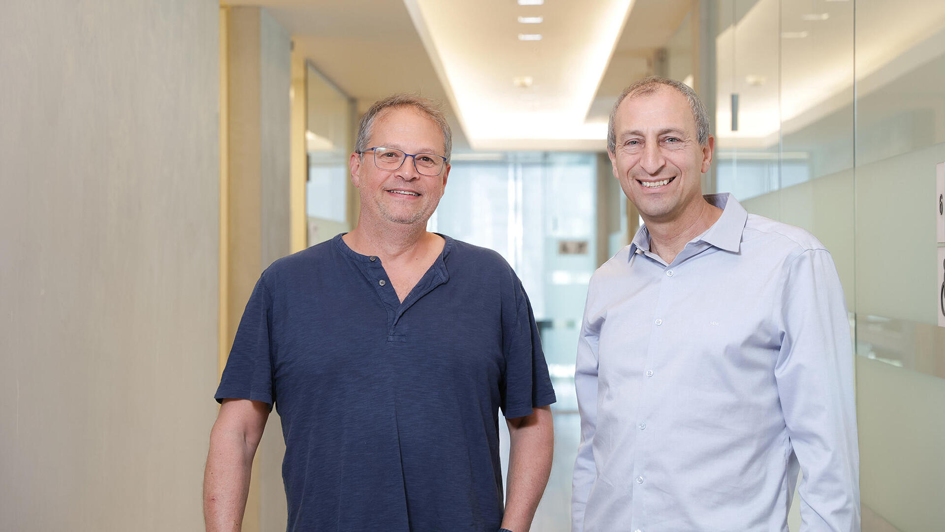 GROWTH+ מימין עופר לביא מנכ”ל dataspan.ai ו גיל פקלמן מנכ”ל Atera