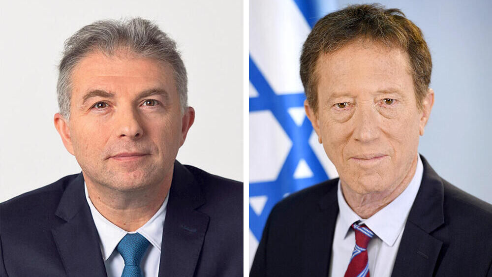 מימין יועץ רה"מ אבי שמחון והמפקח על הבנקים דני חחיאשוילי